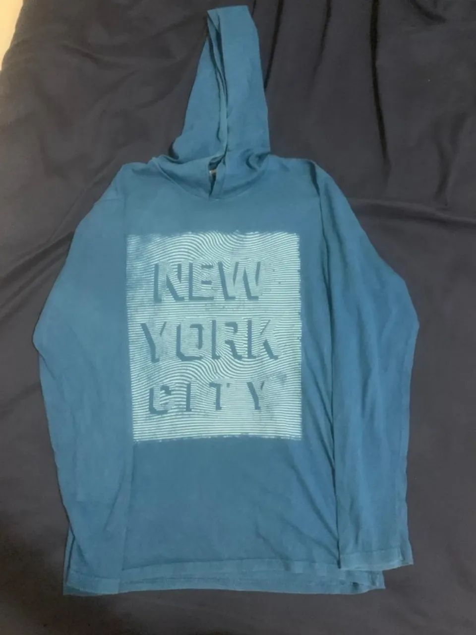 Blusa manga longa com capuz