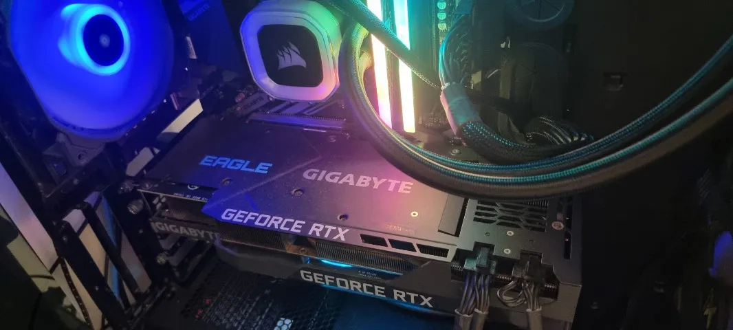 Placa Gráfica Gigabyte Geforce Rtx 3080 Ti Gaming Oc 12gb
