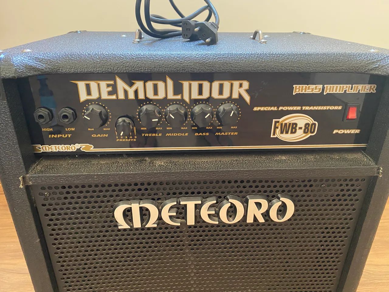 Cubo amplificador meteoro FWB-80 200W - Foto 4