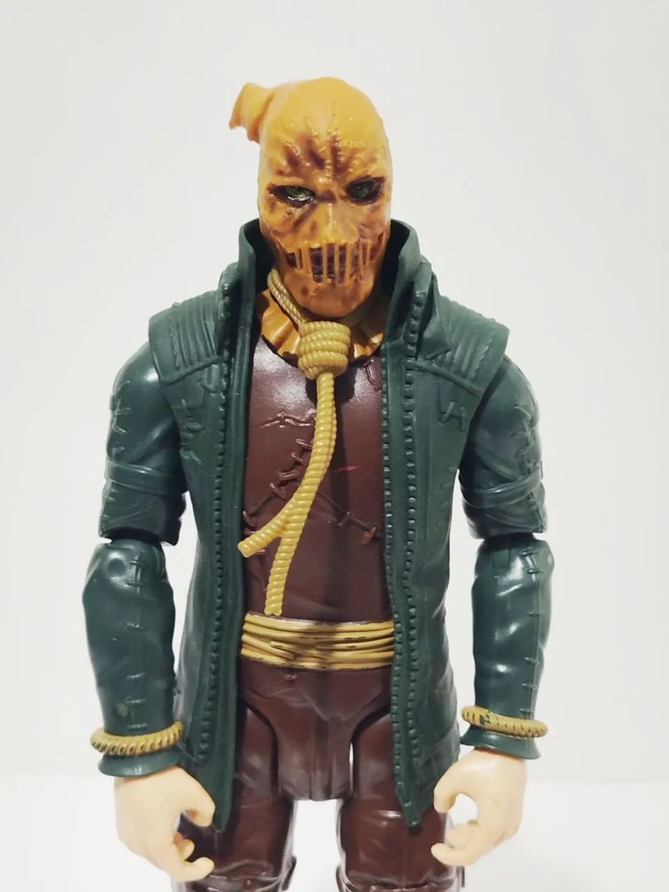 Boneco Espantalho Scarecrow Vilão Batman 30cm DC Mattel - Foto 2