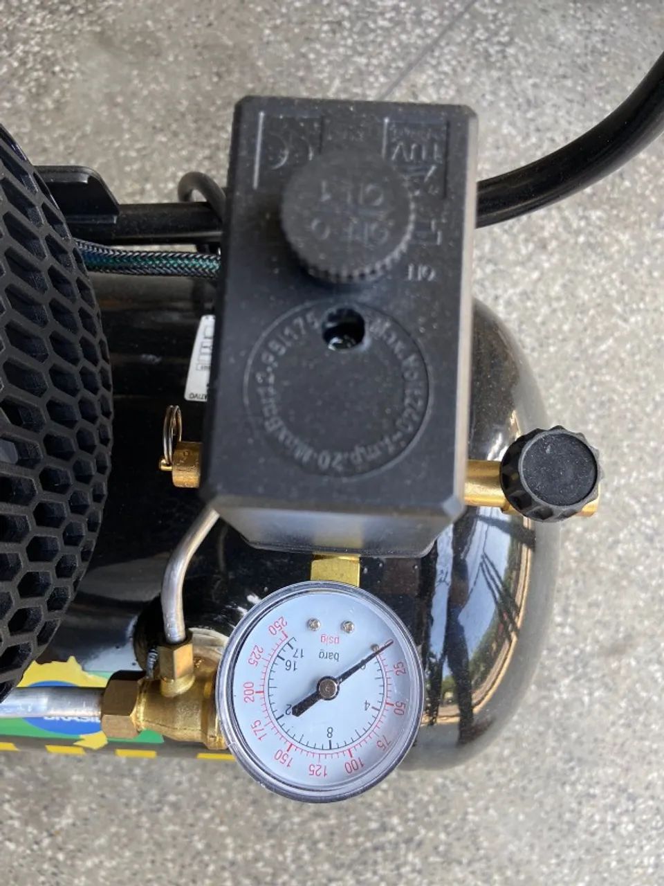 Compressor com rodinha 25 Litros Schulz Pratiko - Foto 3