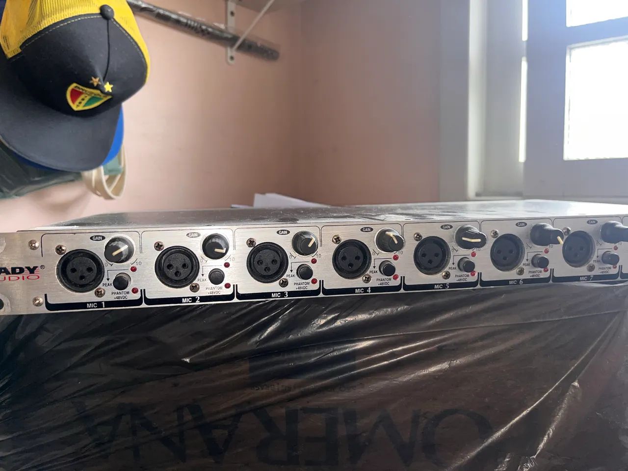 Pré-amplificador de Microfone 8 Canais 64363327633923120