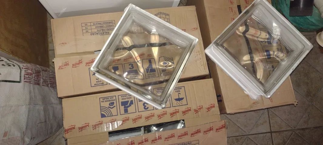 Transparent Glass Block 19X1964374698883969122