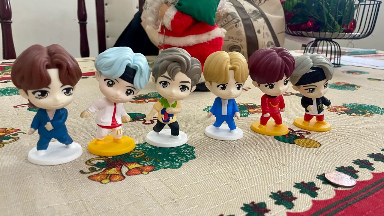 Personagens BTS McDonalds - Foto 2
