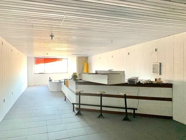 Prédio para alugar por R$ 4.000,00/mês - Massaranduba - Salvador/BA