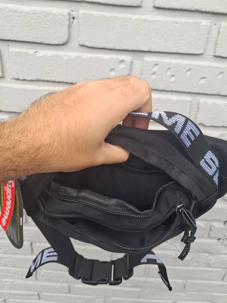 Waist Bag Supreme Preta - Bolsas, malas e mochilas - Centro