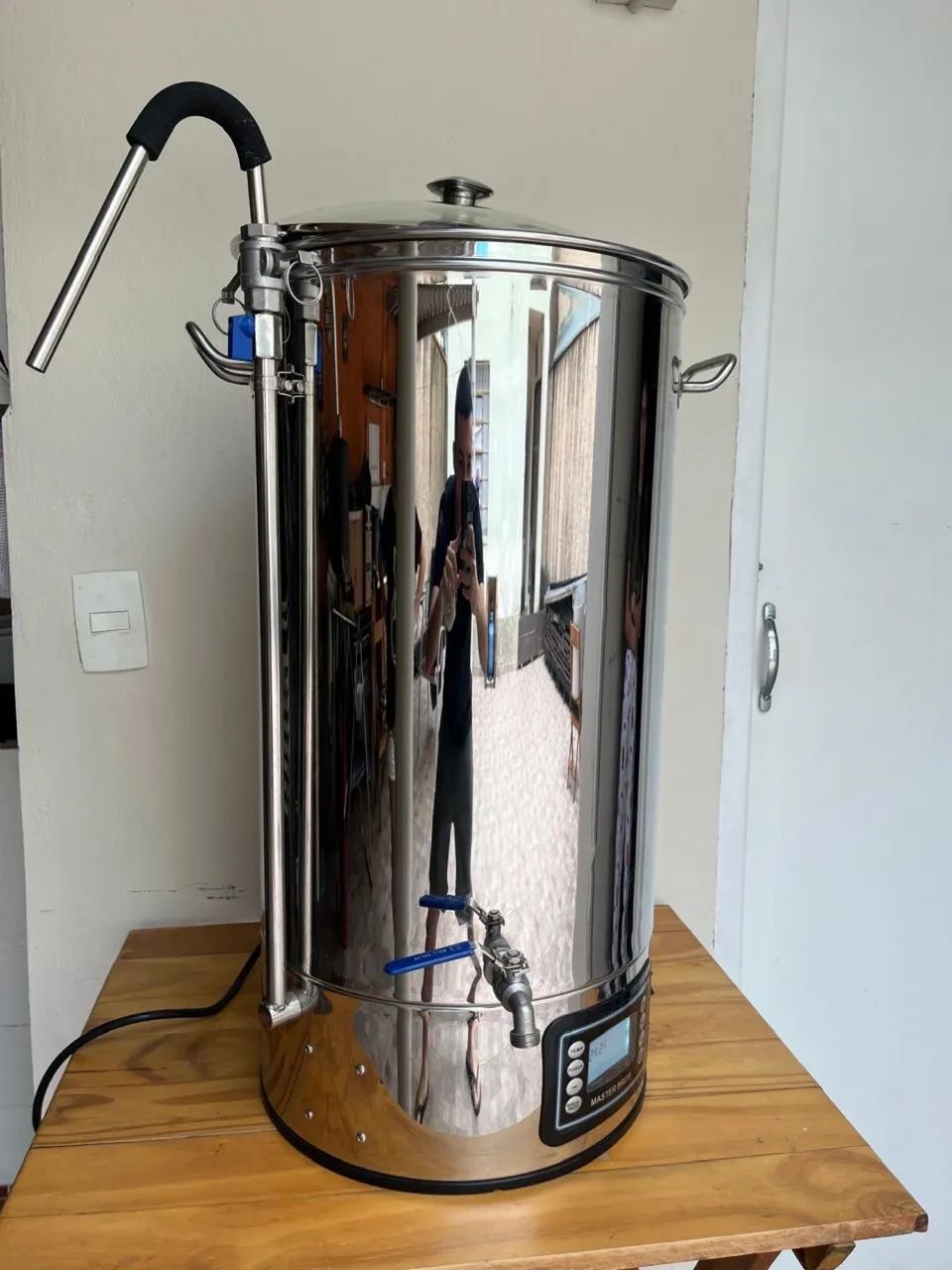 Maquina de fazer Cerveja Artesanal  52 Litros( automática ) 