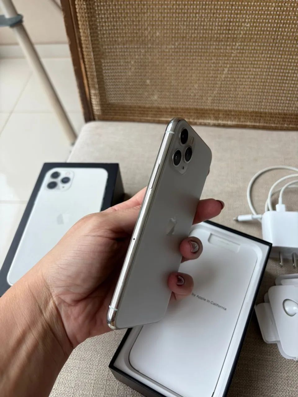 Iphone 11 Pro Silver 64 GB Com Caixa - Celulares e Smartphones