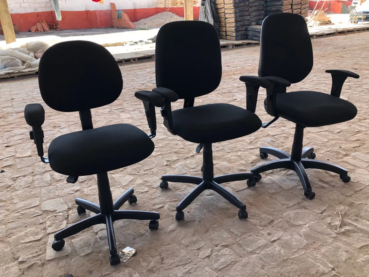Cadeiras de Escritório ergonômicas preço variados