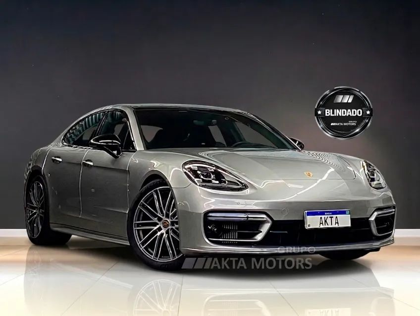 Porsche Panamera 2021