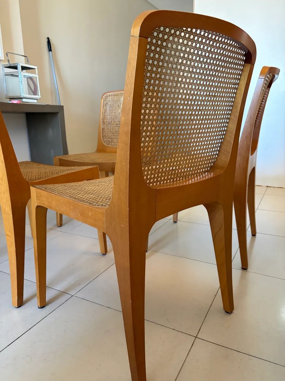  4 cadeiras Sollos - Design Jader Almeida