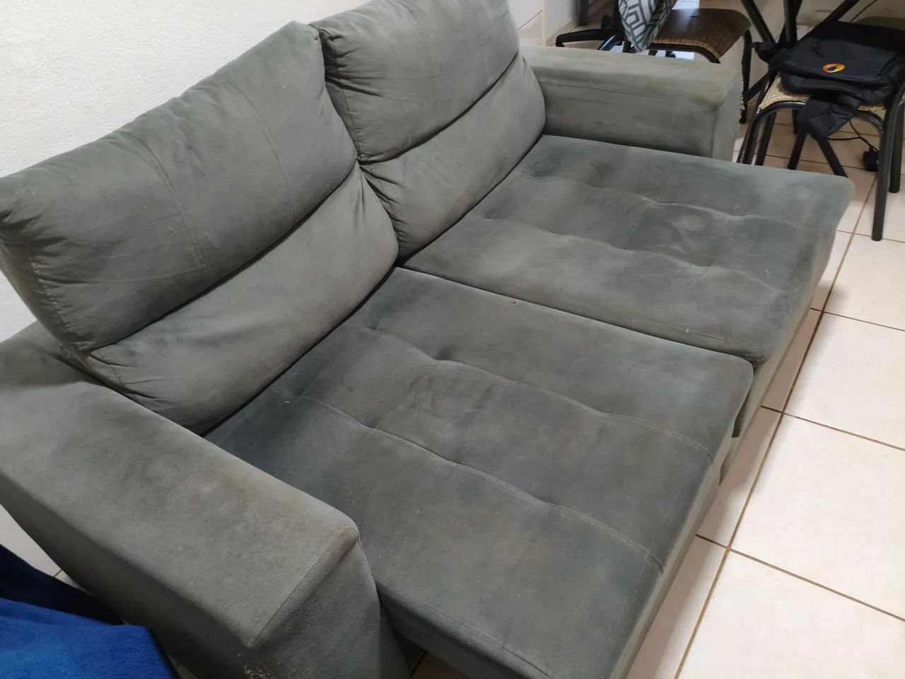 Sofá Retrátil Usado