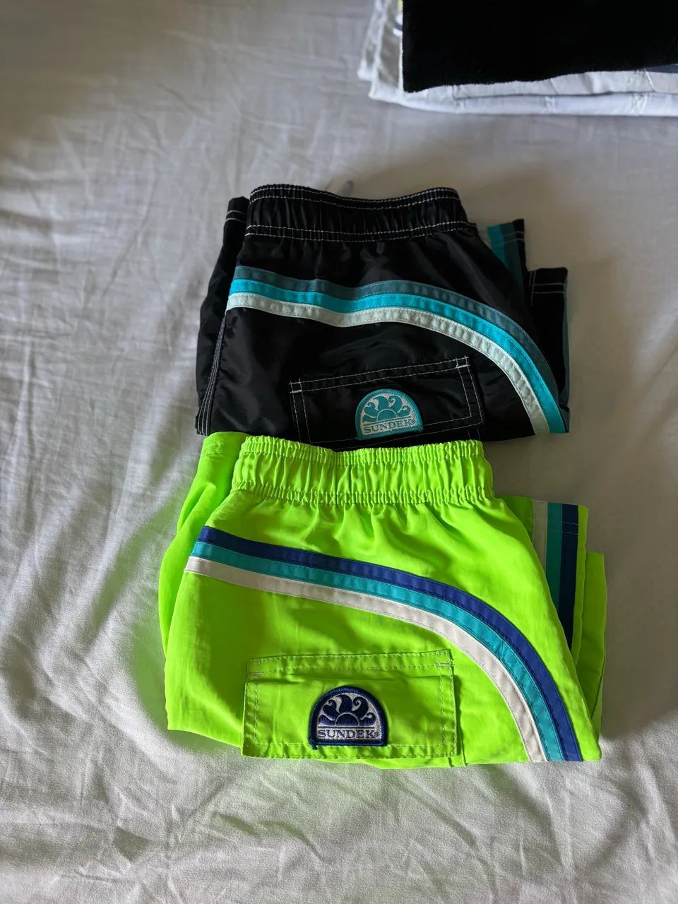 2 Sundek  NOVOS  size S 