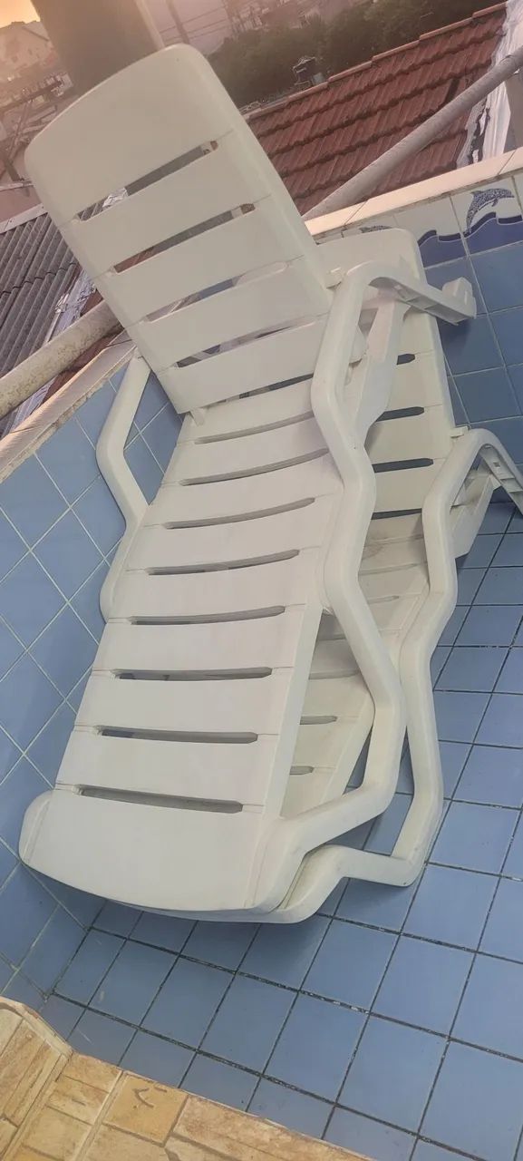Vende se cadeiras de piscina 