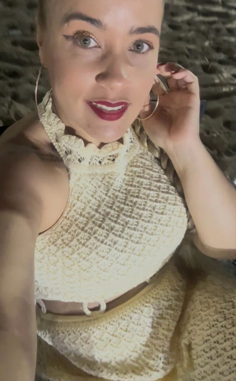 VENDE-SE VESTIDO AMARELO  - Foto 2