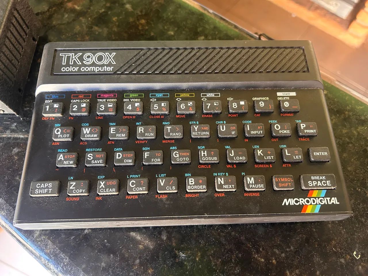 TK90X Color Computer - Computador antigo  - Foto 2