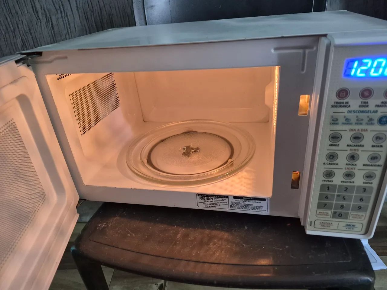 Microondas Electrolux 21L - Foto 2