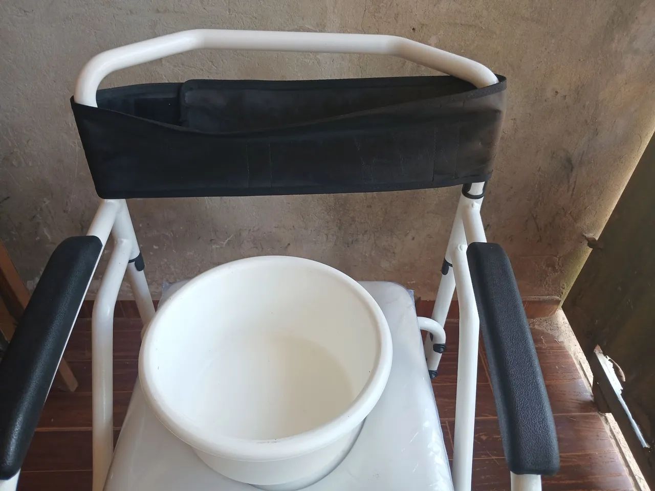 Venda-se cadeira para banho - Foto 3