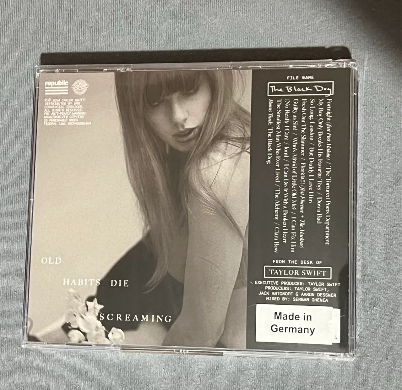 Taylor Swift - TTPD Collector CD [The Black Dog] + CD 1989 AA1000