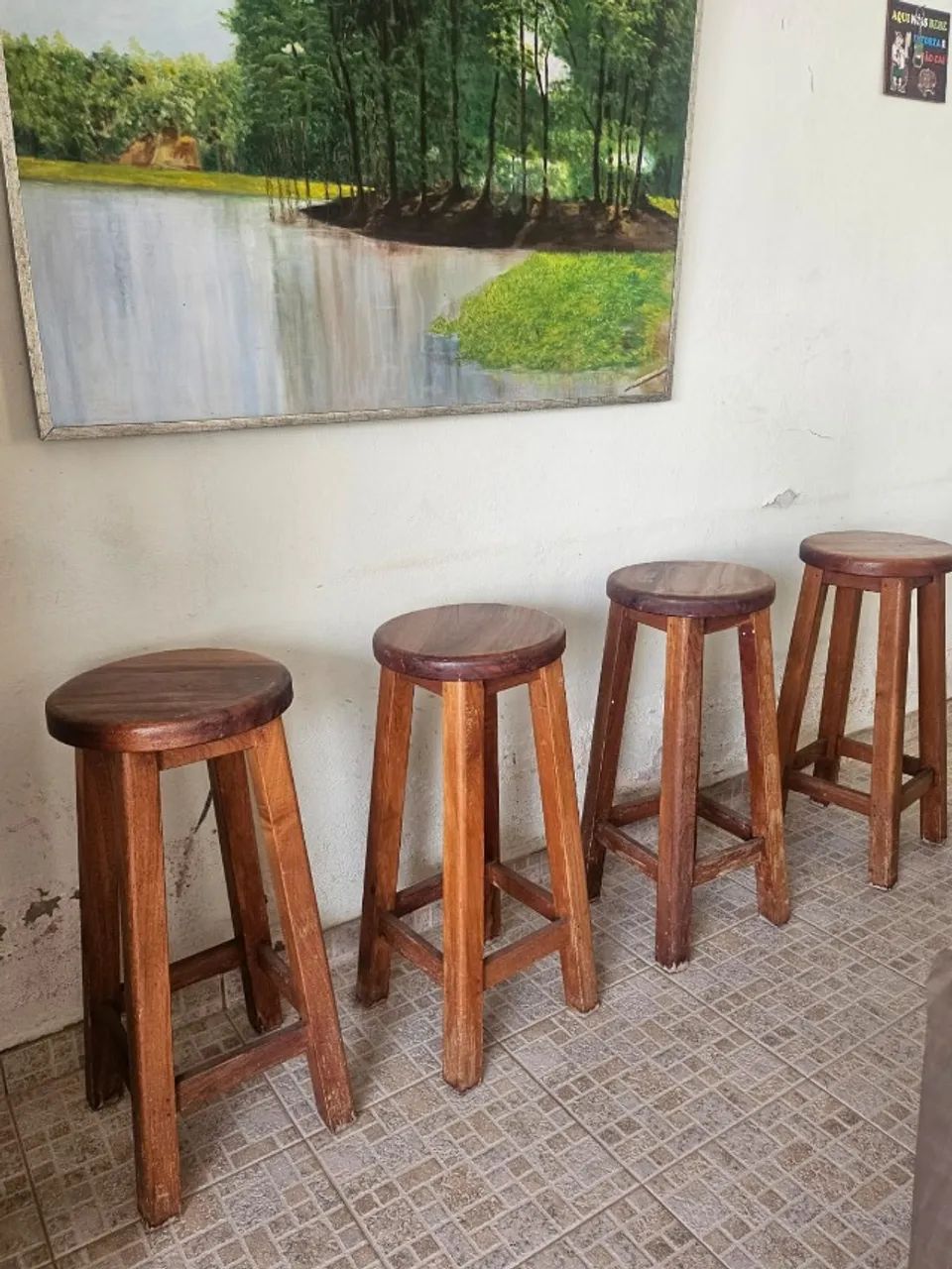 BANQUETA ALTA DE MADEIRA MACIÇA - Foto 3