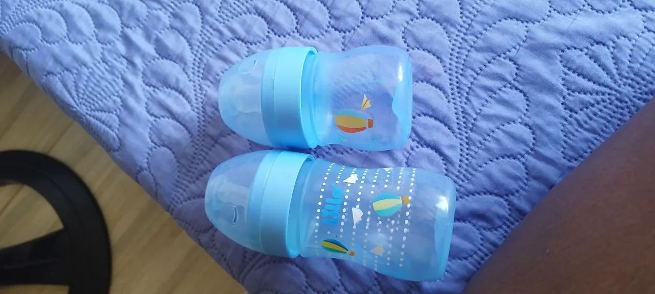 Vendo mamadeira Lilo menino