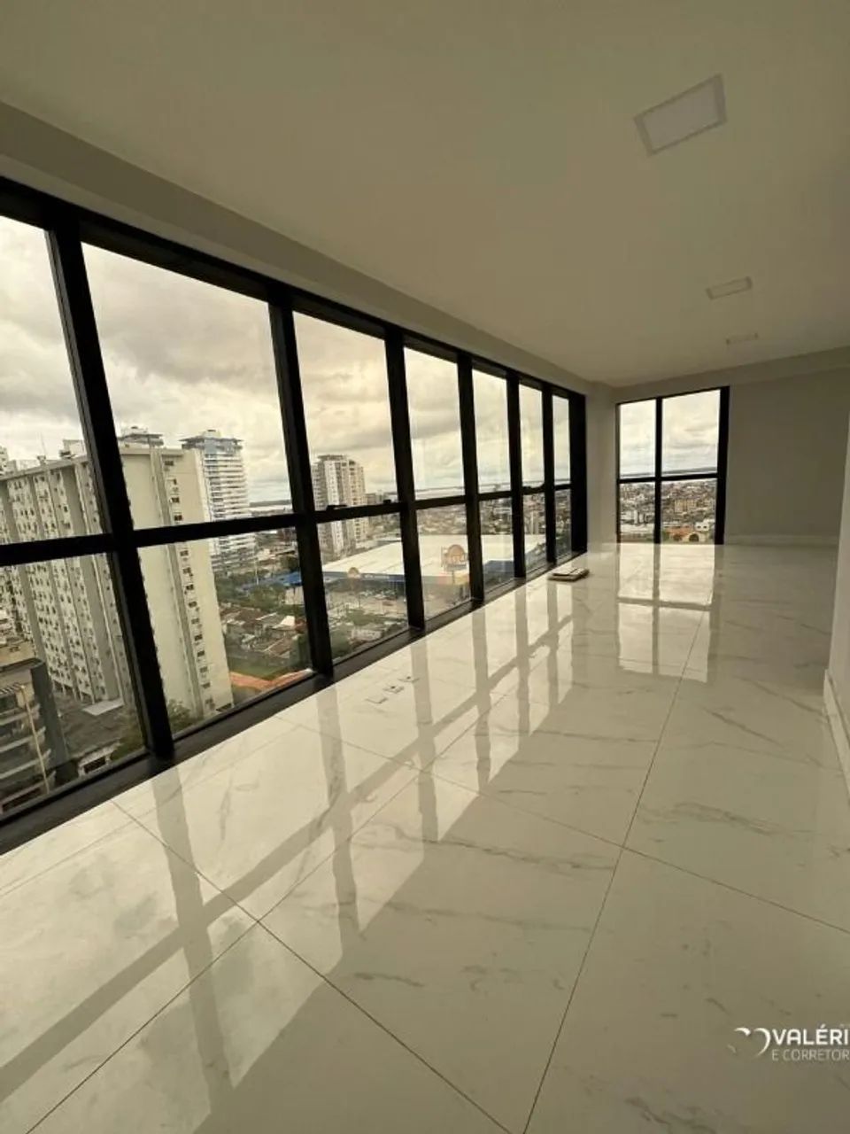 EXCELENTE SALA COMERCIAL COM 35,00M² E VISTA LINDA!!