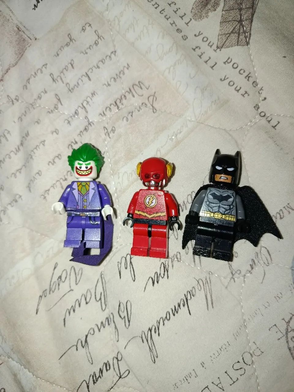 Kit 3 Minifiguras DC Lego Originais Flash Coringa e Batman 