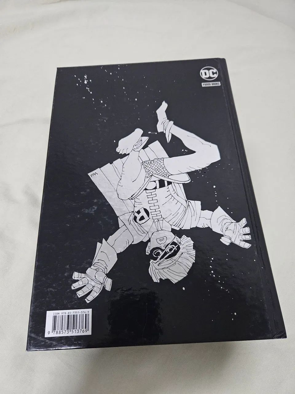 BATMAN - CAVALEIRO DAS TREVAS ED. DEFINITIVA  - Foto 2