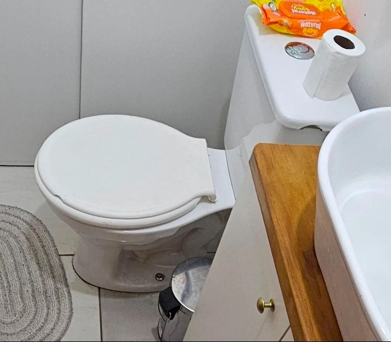 Vaso sanitário com caixa acoplada