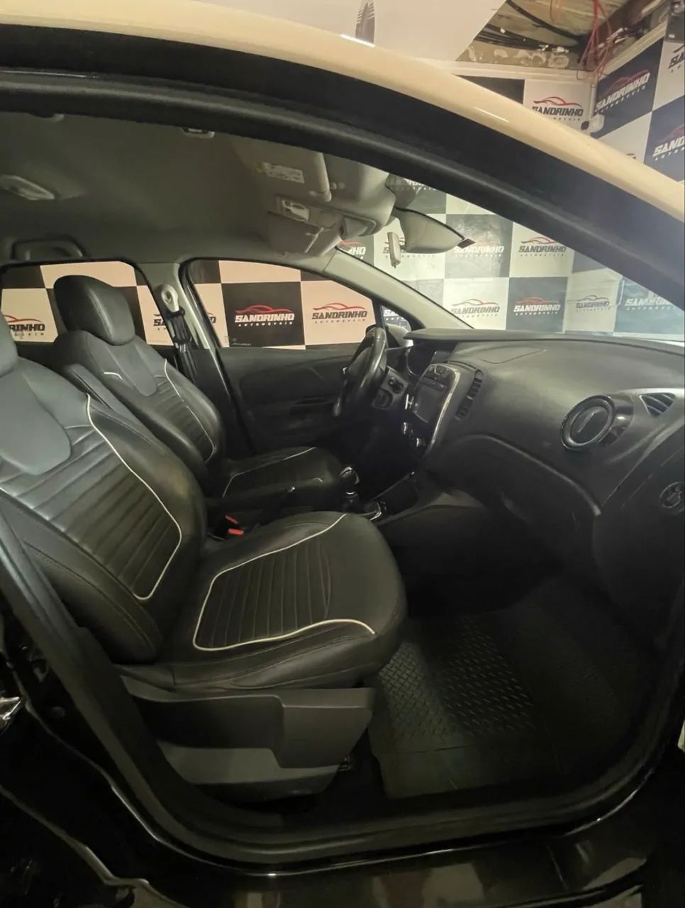 Renault Captur Intense 2.0 16V Flex 5P Aut. 2018 - Foto 5
