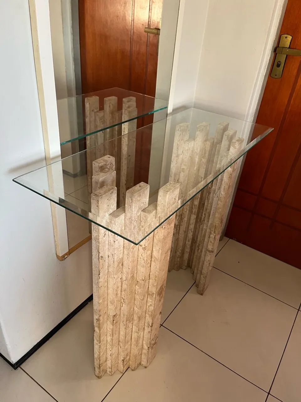 Mesa com Tampo de Vidro e Colunas de Mármore - Foto 2