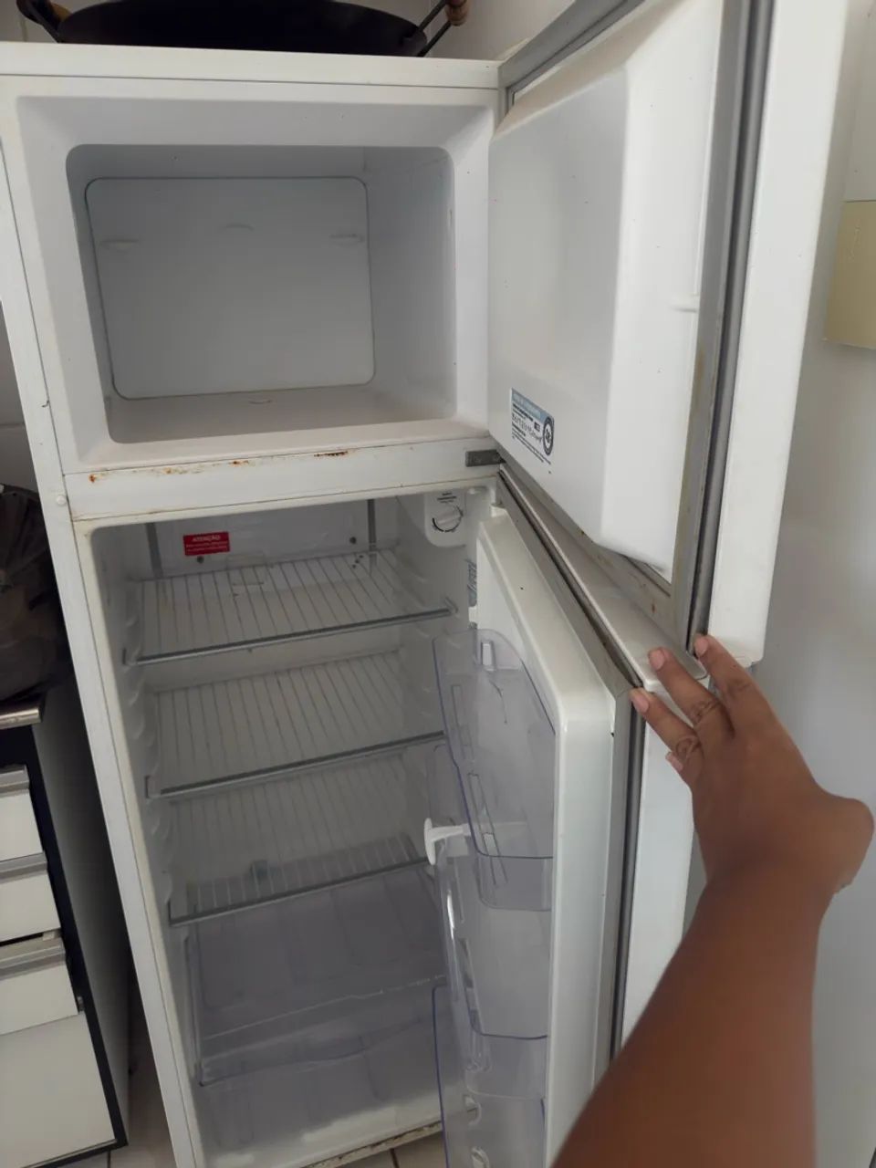 Vendo geladeira queimada  - Foto 4