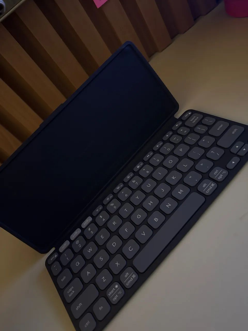 Teclado Bluetooth, ideal para usar com tablet/iPad  - Foto 3