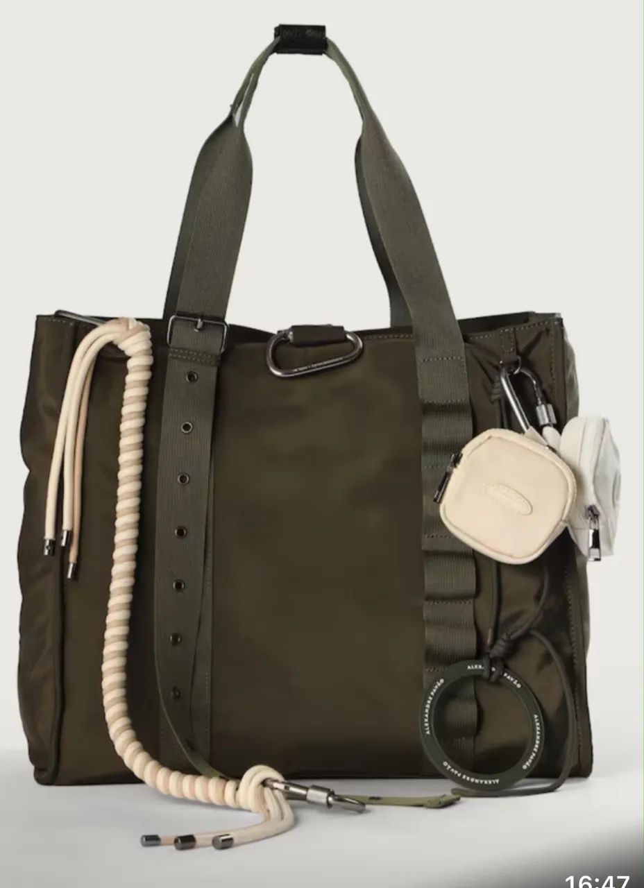 Bolsa tote com charms - Verde Escuro | Alexandre Pavão + Pool - Foto 3