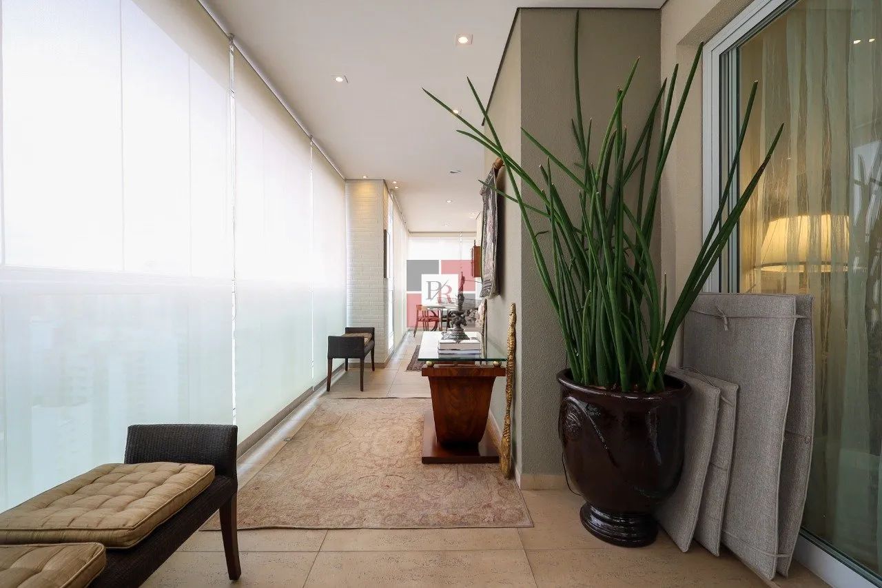Cobertura de 440 m² com 4 suítes e 8 vagas no Edifício Claridge, Moema - Foto 4
