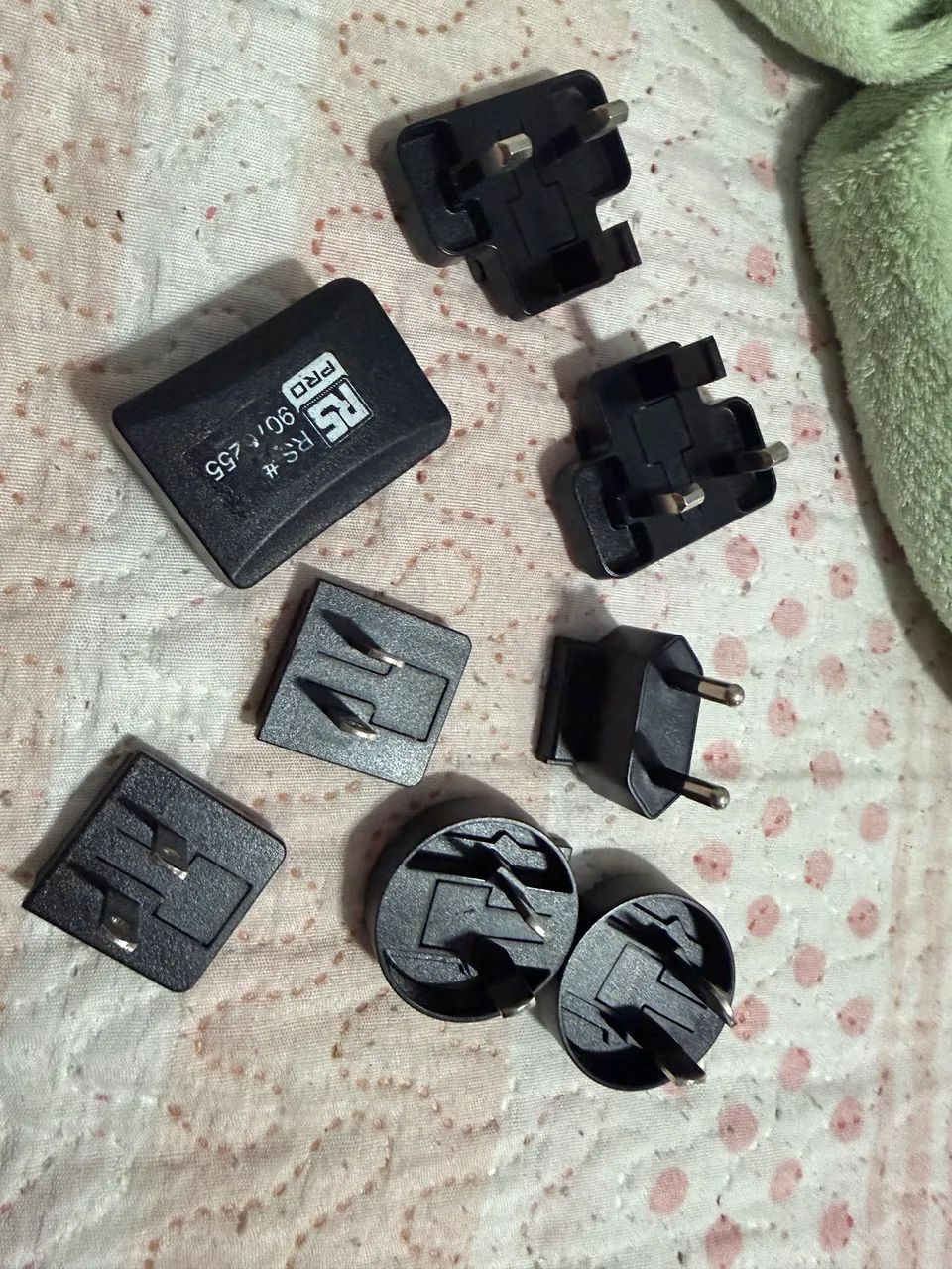 Adaptador USB de tomada universal  - Foto 2