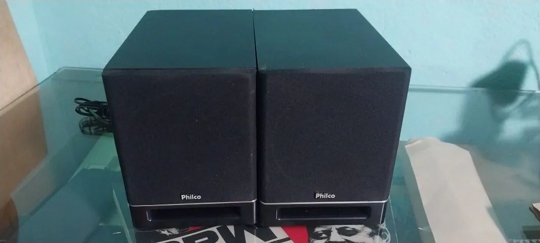  Duas caixas de som  Philco