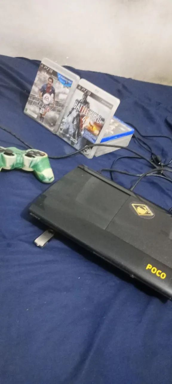 Vende um ps3 desbloqueado e ainda vai com jogos