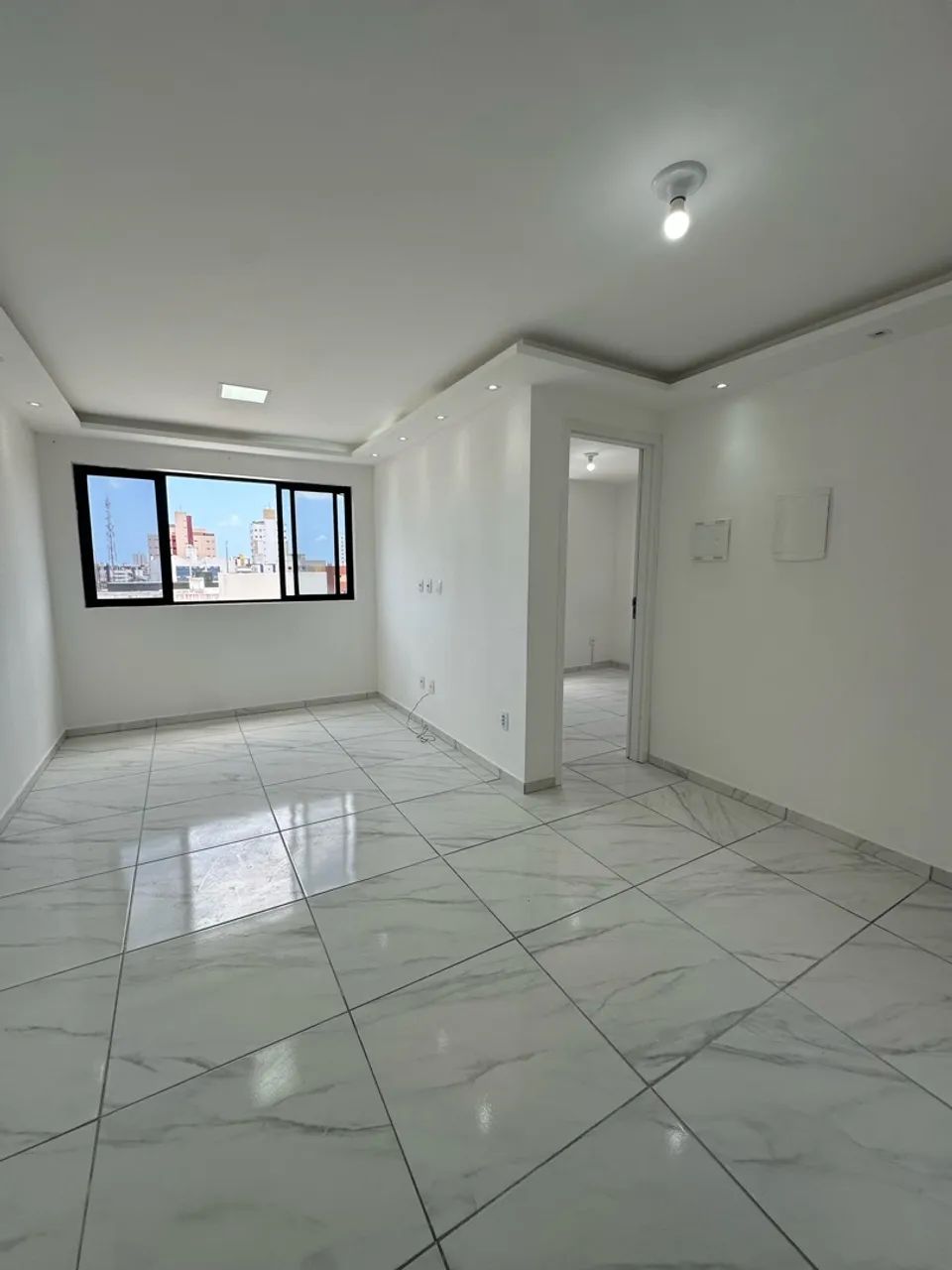 ALUGA-SE APARTAMENTO NOS BANCÁRIOS 