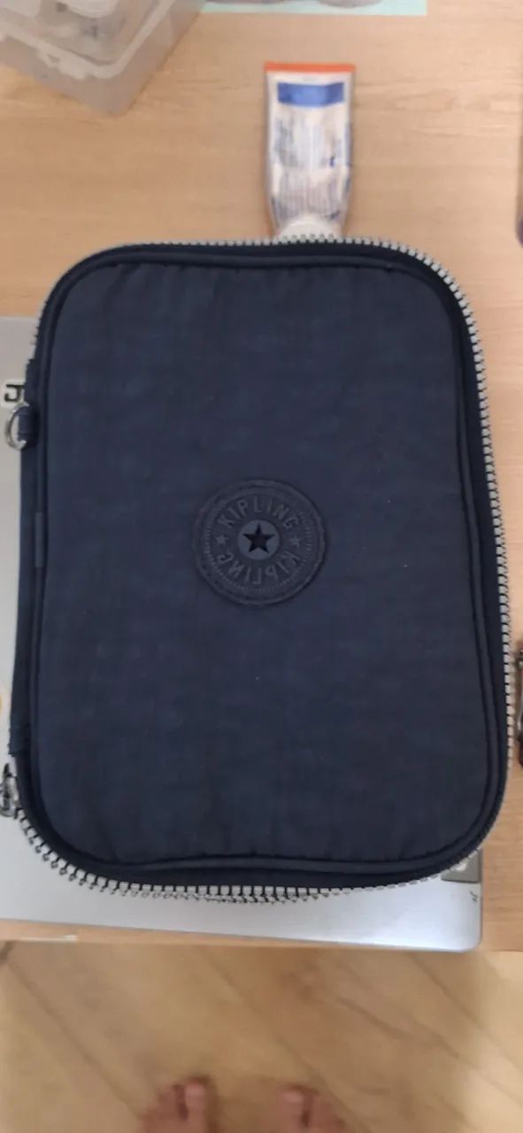 Estojo kipling 100 pens