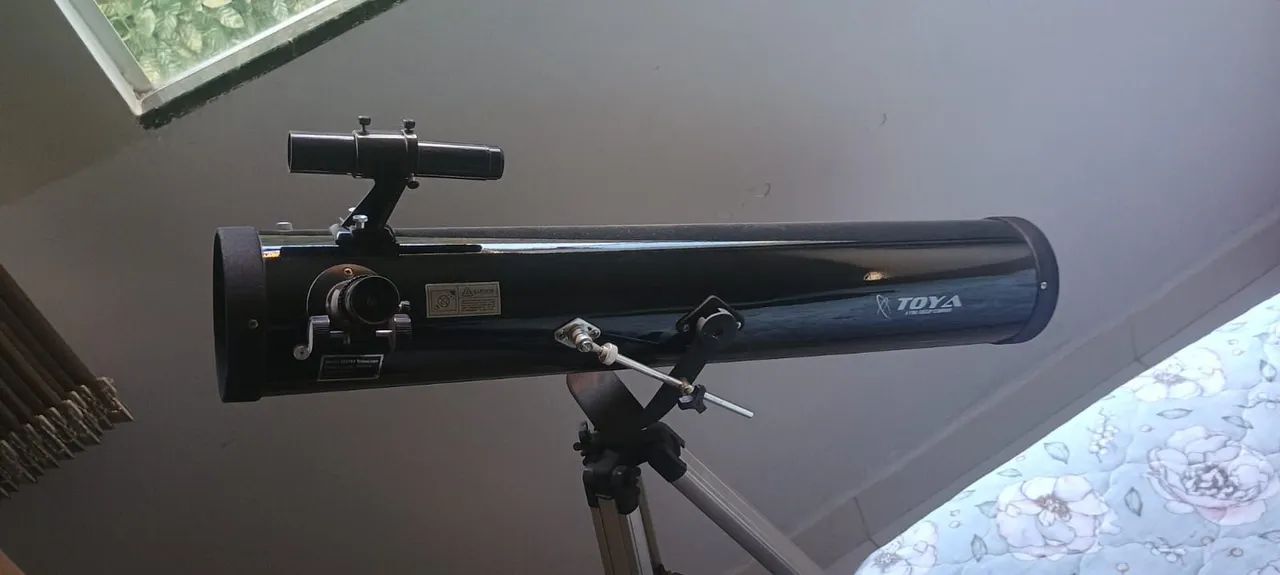 Telescópio Toya 114/900 Completo + Tripé e 3 Lentes