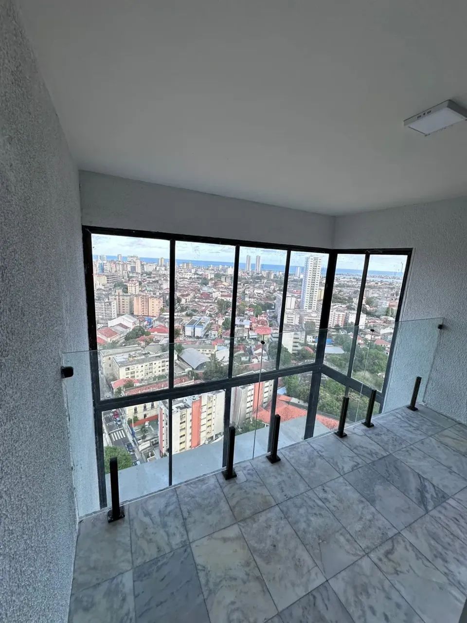COBERTURA em Boa Viagem | 350m² | 4 quartos | REFORMADO