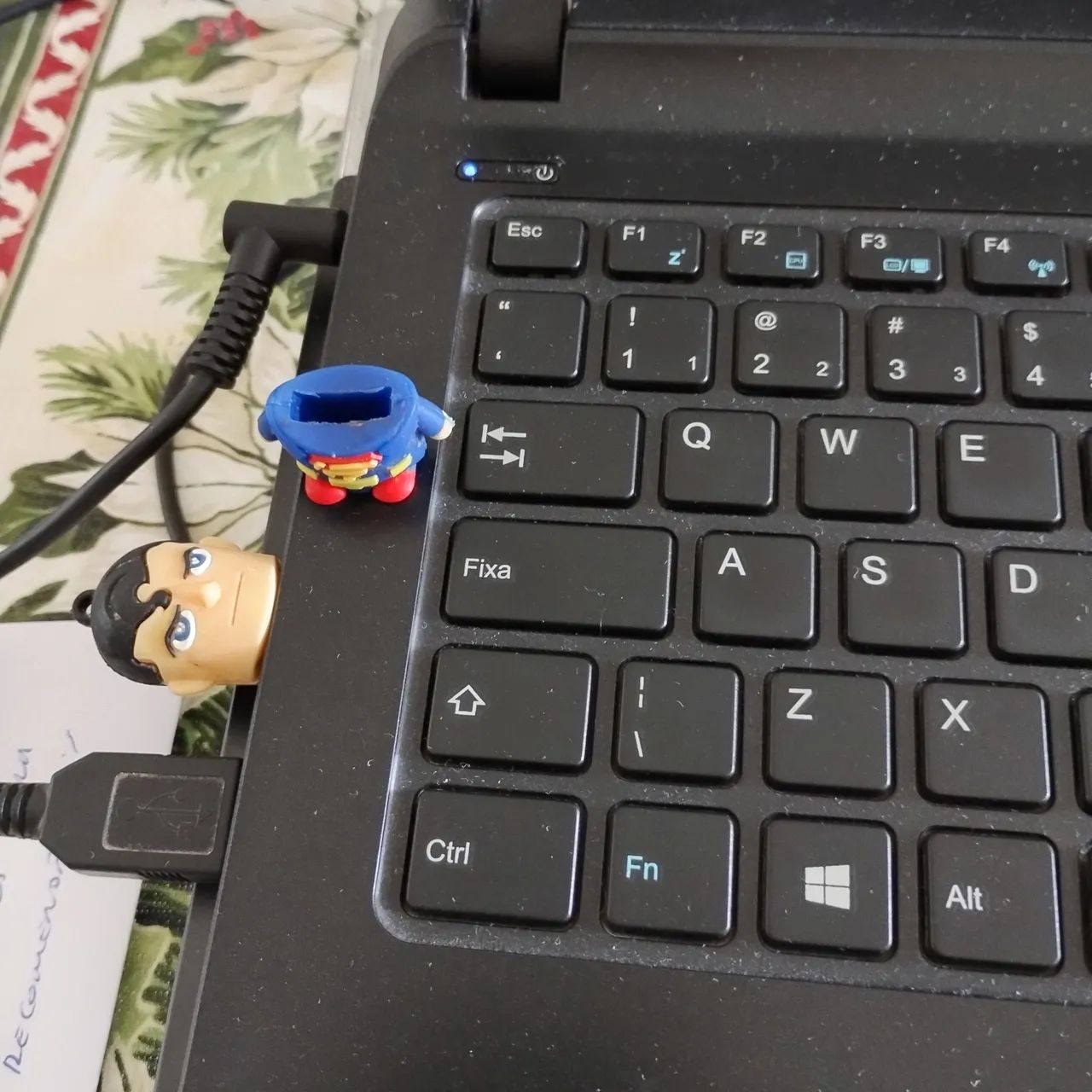 Emulador NINTENDINHO 8 BITS no PENDRIVE já com códigos de trapaças na memória  - Foto 3