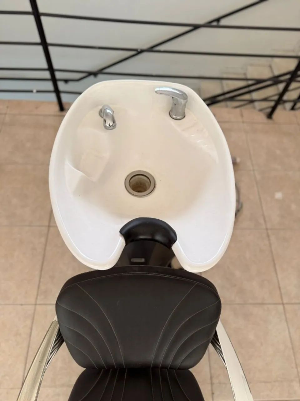 Ready-to-install sink65568137526530121