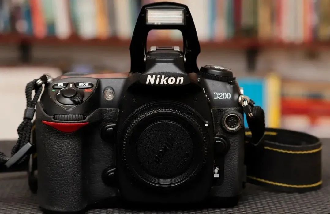 Nikon D200 