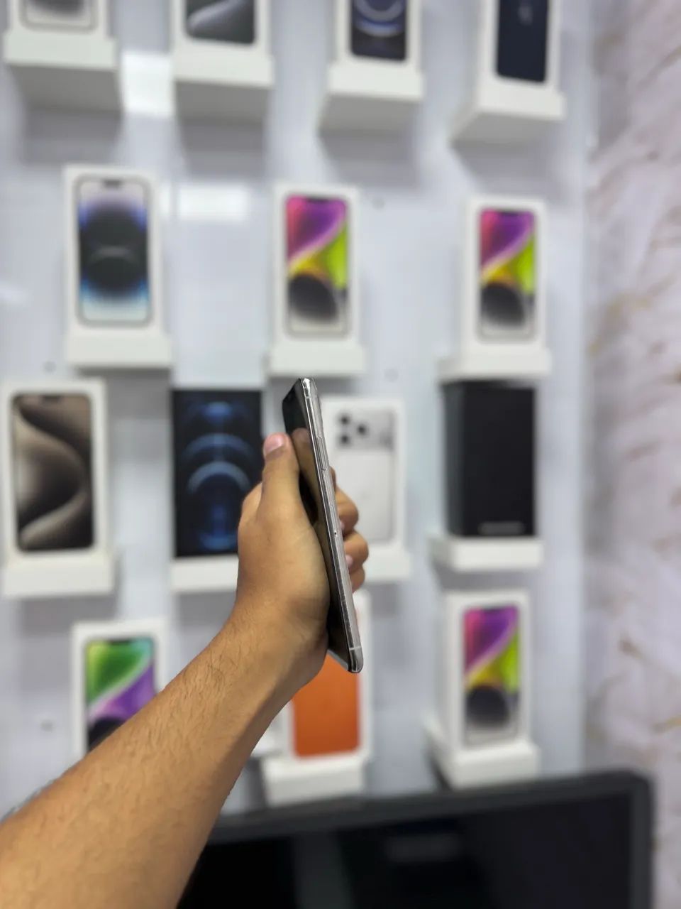 IPHONE 11 PRO MAX 64 GB TELA NOVA  - Foto 5