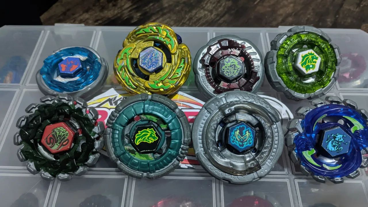 Beyblade MFB Lote