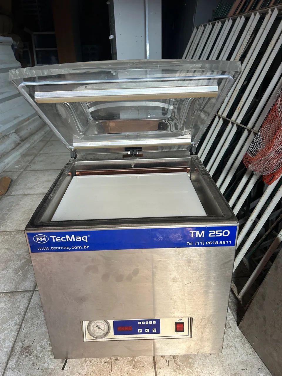 Seladora a vácuo TM - 250 Tec Maq