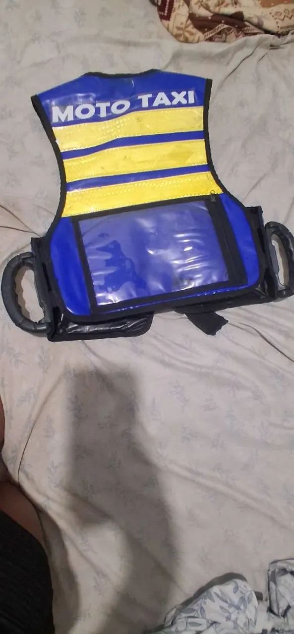 Vendo esse colete moto taxi  - Foto 3