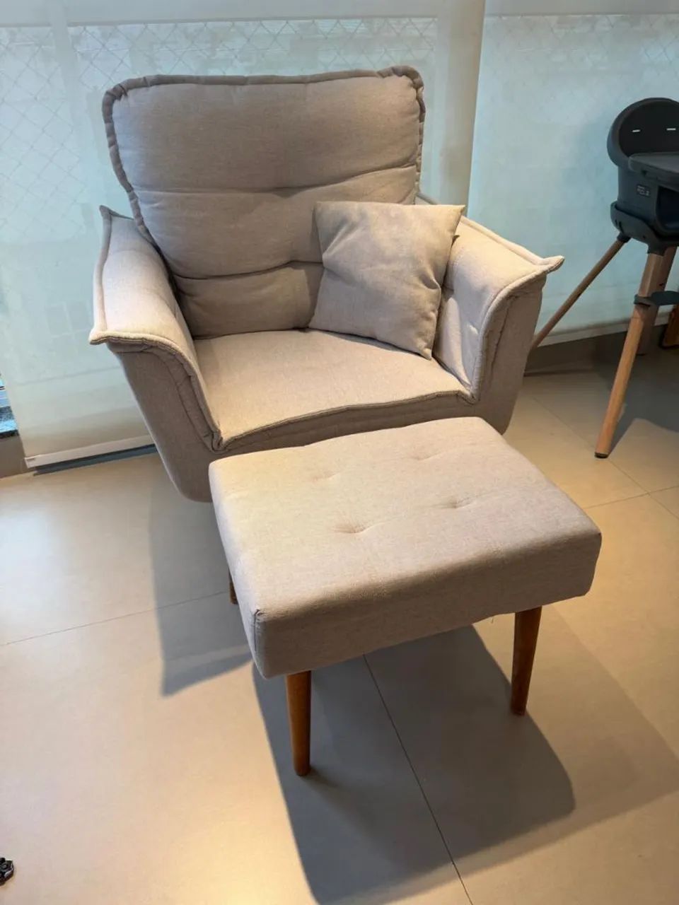 Nursing Chair with Footstool419420974550896640